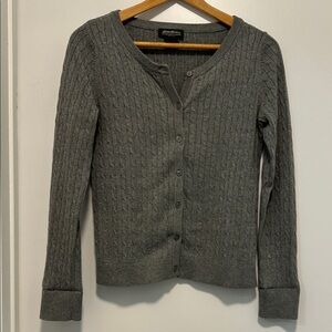 Eddie Bauer woman Gray Cable Knit Sweater size SP
